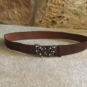Butterfly buckle juniors size 7 belt.